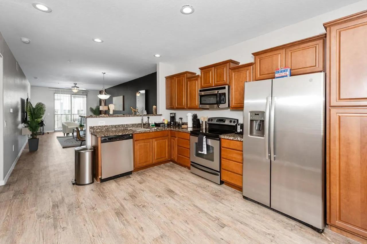 Snug 2Br-Spring Training! W Pool, Gym & Parking Apartment Tempe