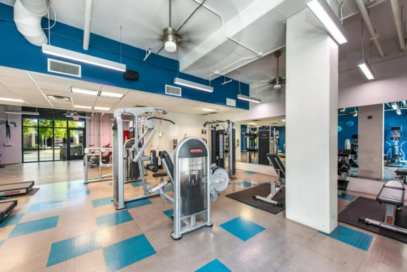 Snug 2Br-Spring Training! W Pool, Gym & Parking Apartment Tempe United States